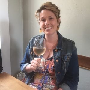 Meet your Posher, Elise